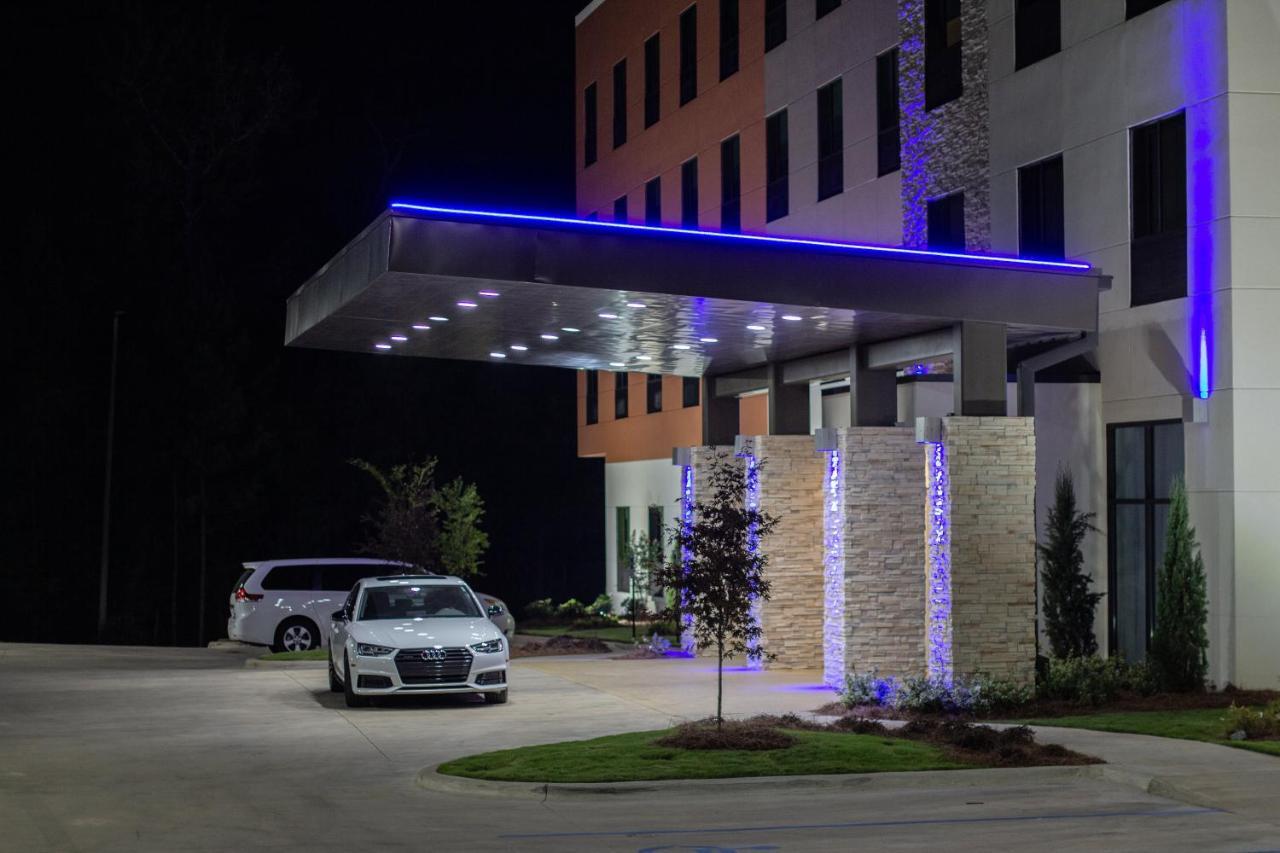 Holiday Inn Express & Suites - Birmingham - Homewood Exterior photo
